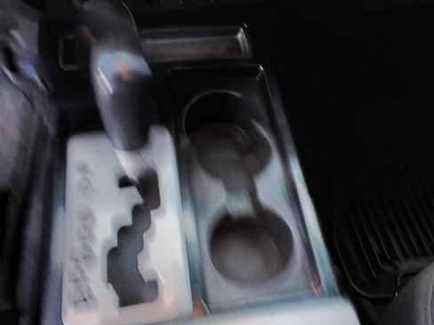 Used 2014 Nissan Titan SV w/ SV Value Truck Package image 11