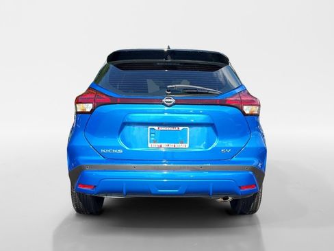 Certified 2024 Nissan Kicks SV image 5