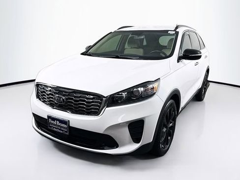 Used 2020 Kia Sorento S image 4