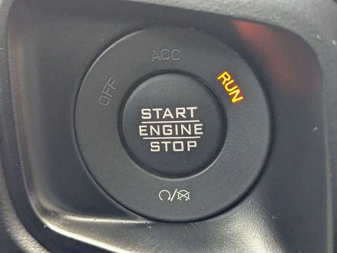 Used 2024 Jeep Wrangler Unlimited Rubicon AWD/4WD image 30