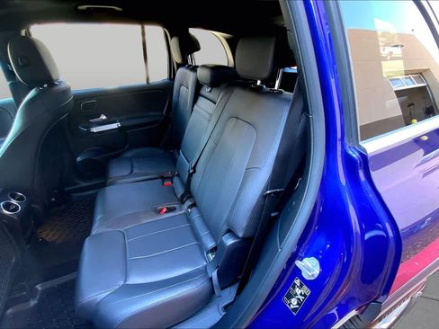 Used 2021 Mercedes-Benz GLB 250 4MATIC image 21