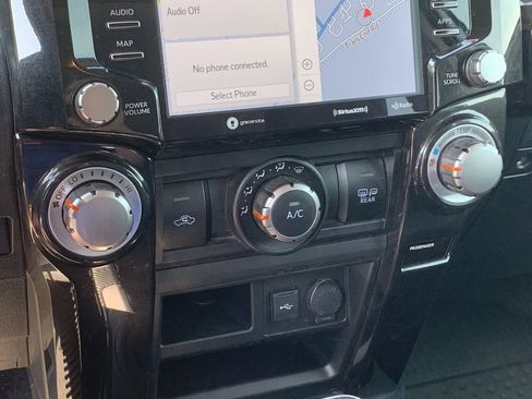 Used 2024 Toyota 4Runner TRD Off-Road Premium w/ Off Road Premium Plus Package AWD/4WD image 26