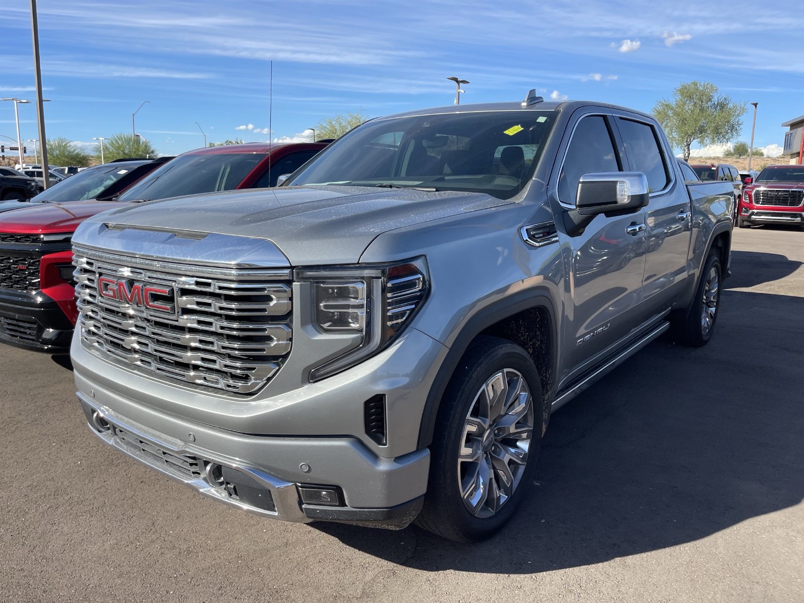 Used 2023 GMC Sierra 1500 Denali w/ Denali Reserve Package AWD/4WD image 2