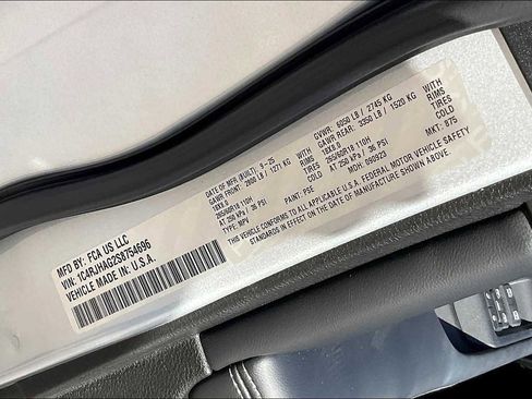 New 2025 Jeep Grand Cherokee Altitude AWD/4WD image 20