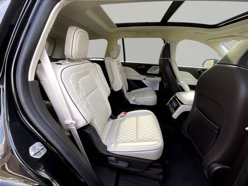 Used 2023 Lincoln Aviator Black Label Grand Touring AWD/4WD image 25