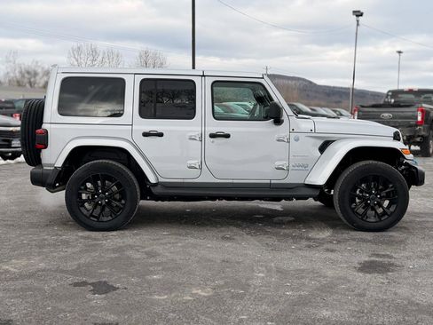 Used 2024 Jeep Wrangler Unlimited Sahara w/ Dual Top Group image 4