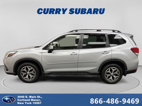 Certified 2023 Subaru Forester Premium AWD/4WD image 2