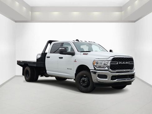 Used 2024 RAM 3500 SLT w/ Quick Order Package 2YG SLT AWD/4WD image 1