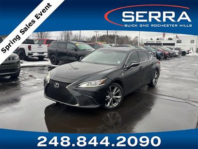 Used 2019 Lexus ES 350 F Sport w/ Accessory Package 2