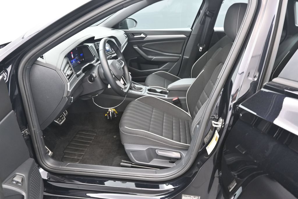 Used 2024 Volkswagen Jetta Sport FWD image 16