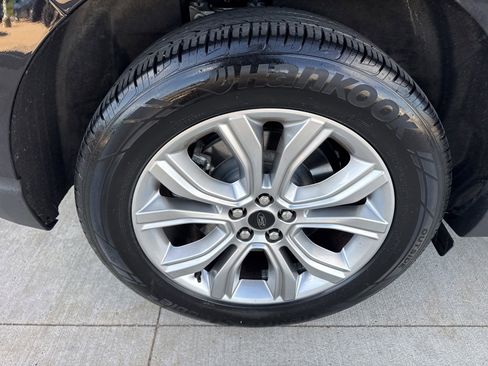 Certified 2023 Ford Edge Titanium AWD/4WD image 20
