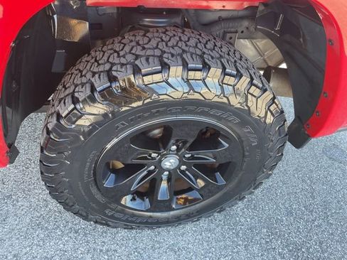 Used 2019 RAM 1500 Laramie image 21