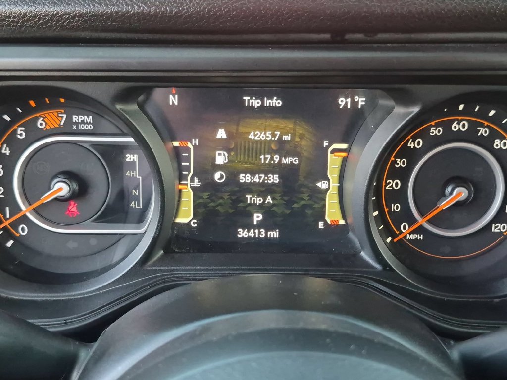 Used 2025 Jeep Wrangler Unlimited Sport AWD/4WD image 16