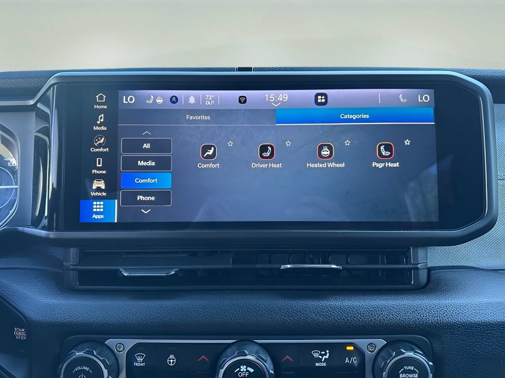 Used 2024 Jeep Wrangler Unlimited w/ Convenience Group AWD/4WD image 18