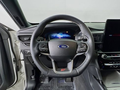 Used 2022 Ford Explorer ST w/ Equipment Group 401A image 11