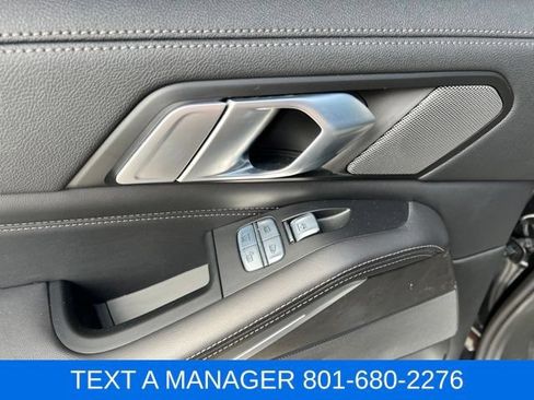 Used 2020 BMW X7 xDrive40i w/ M Sport Package AWD/4WD image 32