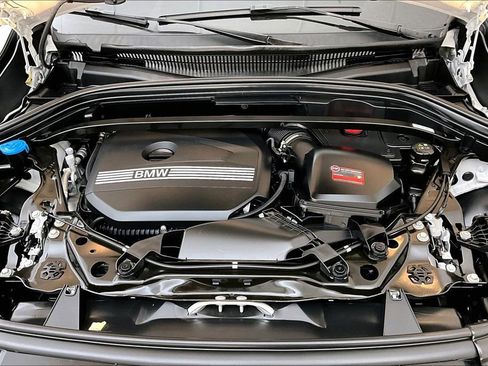 Used 2025 BMW X1 xDrive28i image 12