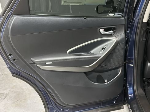Used 2017 Hyundai Santa Fe Limited AWD/4WD image 24