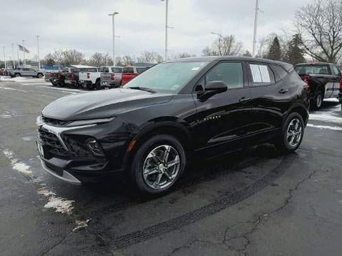 Certified 2025 Chevrolet Blazer LT image 4