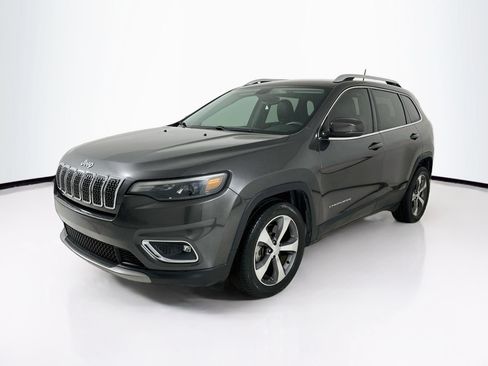 Used 2019 Jeep Cherokee Limited FWD image 3