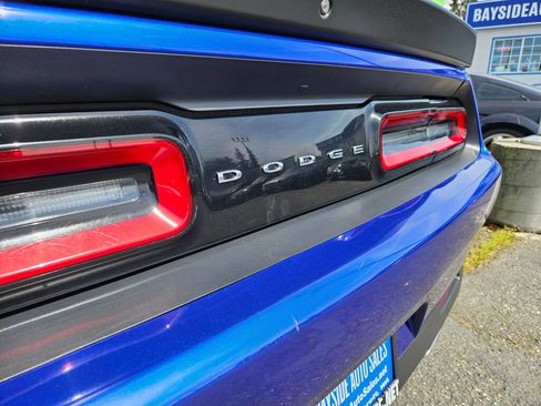 Used 2018 Dodge Challenger SXT w/ Blacktop Package RWD image 8