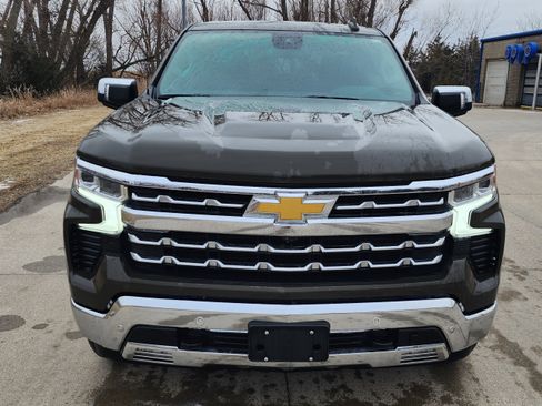 Used 2023 Chevrolet Silverado 1500 LTZ image 2
