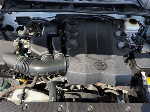 Used 2015 Toyota 4Runner SR5 Premium AWD/4WD image 12