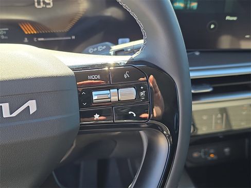 New 2026 Kia Sorento LX image 33