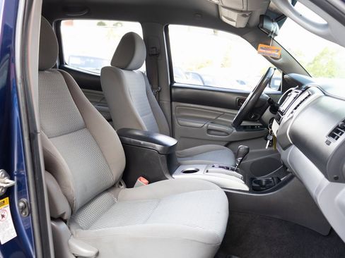 Used 2014 Toyota Tacoma PreRunner image 21