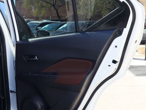 Used 2023 Nissan Kicks SR image 26