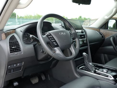Used 2024 INFINITI QX80 Premium Select w/ Cargo Package AWD/4WD image 16