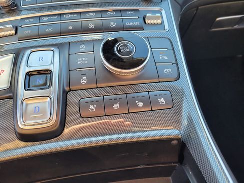 Certified 2023 Hyundai Santa Fe Limited image 34