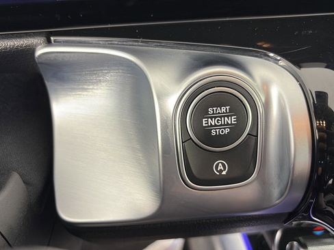 Used 2023 Mercedes-Benz GLB 35 AMG 4MATIC image 30