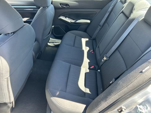 Used 2023 Nissan Altima 2.5 SV image 16