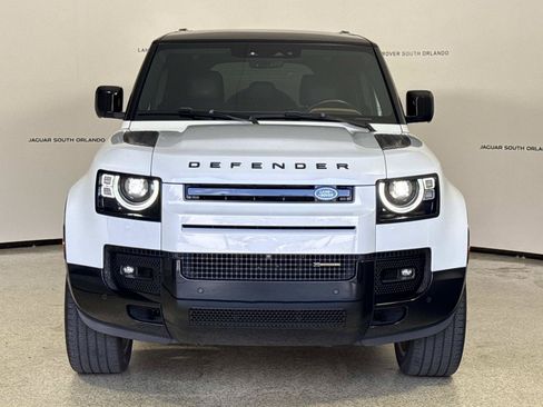 Used 2023 Land Rover Defender 110 X-Dynamic SE AWD/4WD image 8