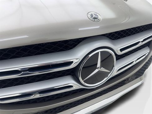 Used 2022 Mercedes-Benz GLE 350 4MATIC image 25