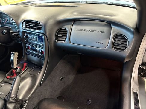 Used 2002 Chevrolet Corvette Z06 w/ Memory Pkg image 59