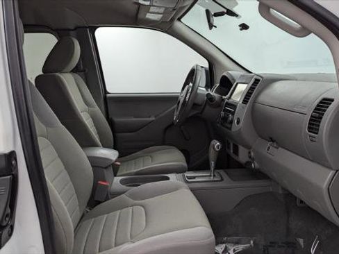 Used 2019 Nissan Frontier S image 16
