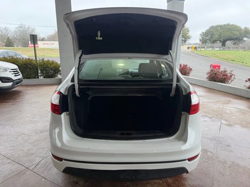 Used 2018 Ford Fiesta SE image 22