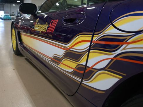 Used 1998 Chevrolet Corvette Convertible w/ Memory Pkg image 15