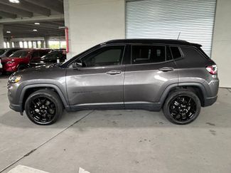 Used 2022 Jeep Compass Latitude FWD video 2