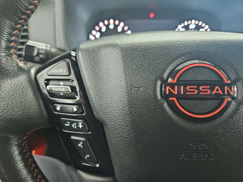 Used 2023 Nissan Frontier PRO-4X w/ Pro-4X Premium Package image 15