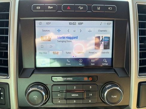 Used 2021 Ford F350 Lariat w/ Chrome Package AWD/4WD image 43