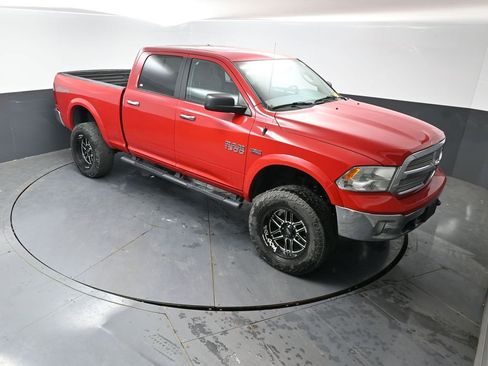 Used 2018 RAM 1500 SLT AWD/4WD image 50