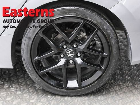 Used 2022 Honda Civic Sport image 8