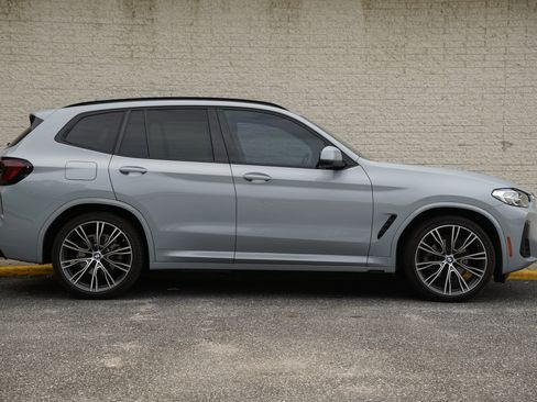 Used 2022 BMW X3 xDrive30i w/ M Sport Package 2 AWD/4WD image 9
