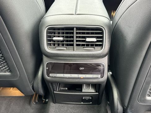 Used 2022 Mercedes-Benz GLE 350 image 9