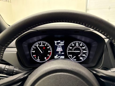 Used 2025 Subaru Forester Premium image 16