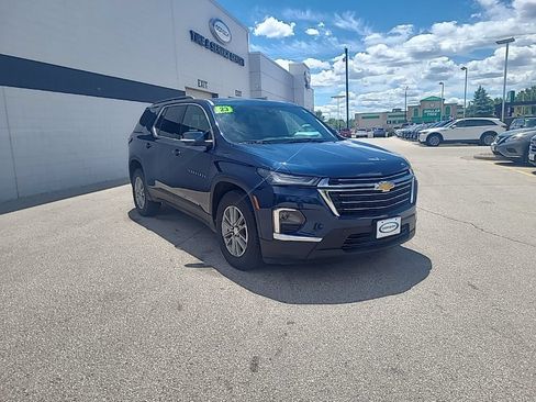 Used 2023 Chevrolet Traverse LT AWD/4WD image 9