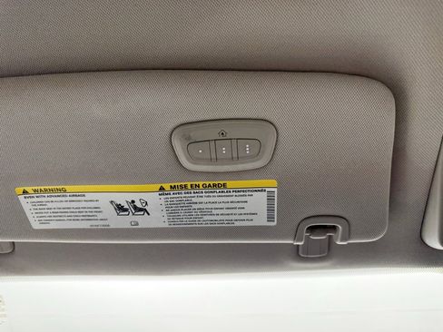 Used 2020 Chrysler Pacifica Limited w/ 8-pass Seating Package image 37